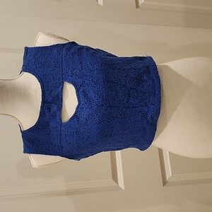 Blue cut out large crop top